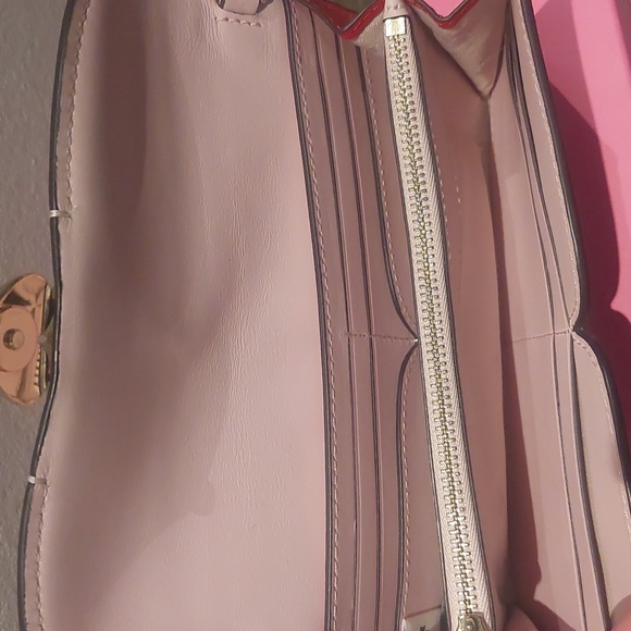 💫❣️MARK DOWN-Kate Spade Wallet💫❣️ - Picture 8 of 10